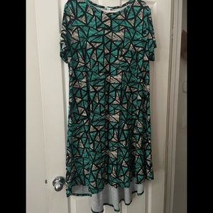 ❤️LULAROE Carly XL